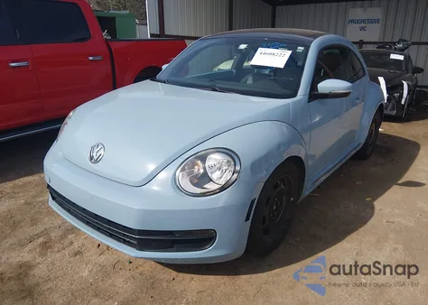 2013 Volkswagen Beetle 2.5L из США, поврежденный, VIN 3VWJX7AT7DM613508